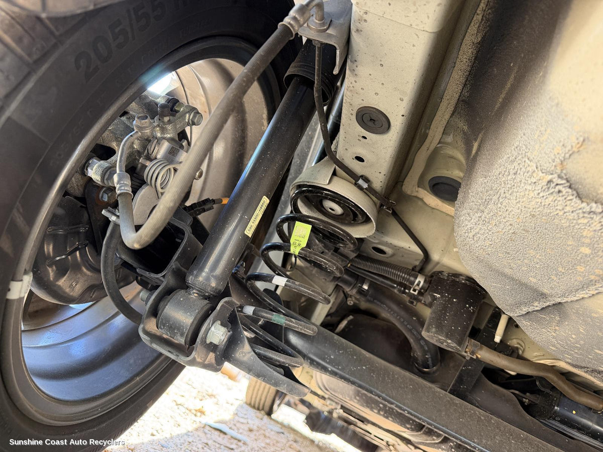 2020-2026 Kia Stonic Shock Absorber