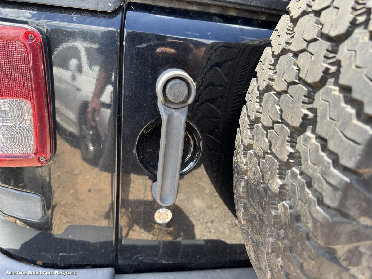 2006-2018 Jeep Wrangler Tailgate Handle