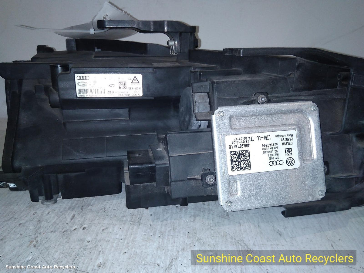 2012-2014 Audi Q3 Left Headlamp