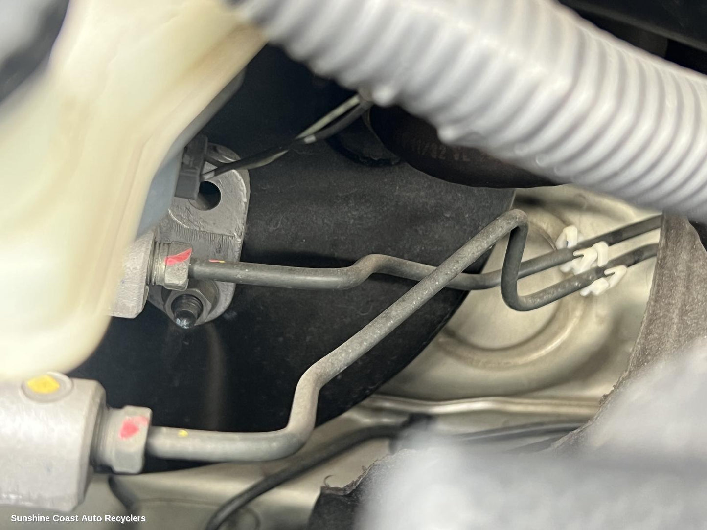 2009 Nissan Tiida Brake Booster