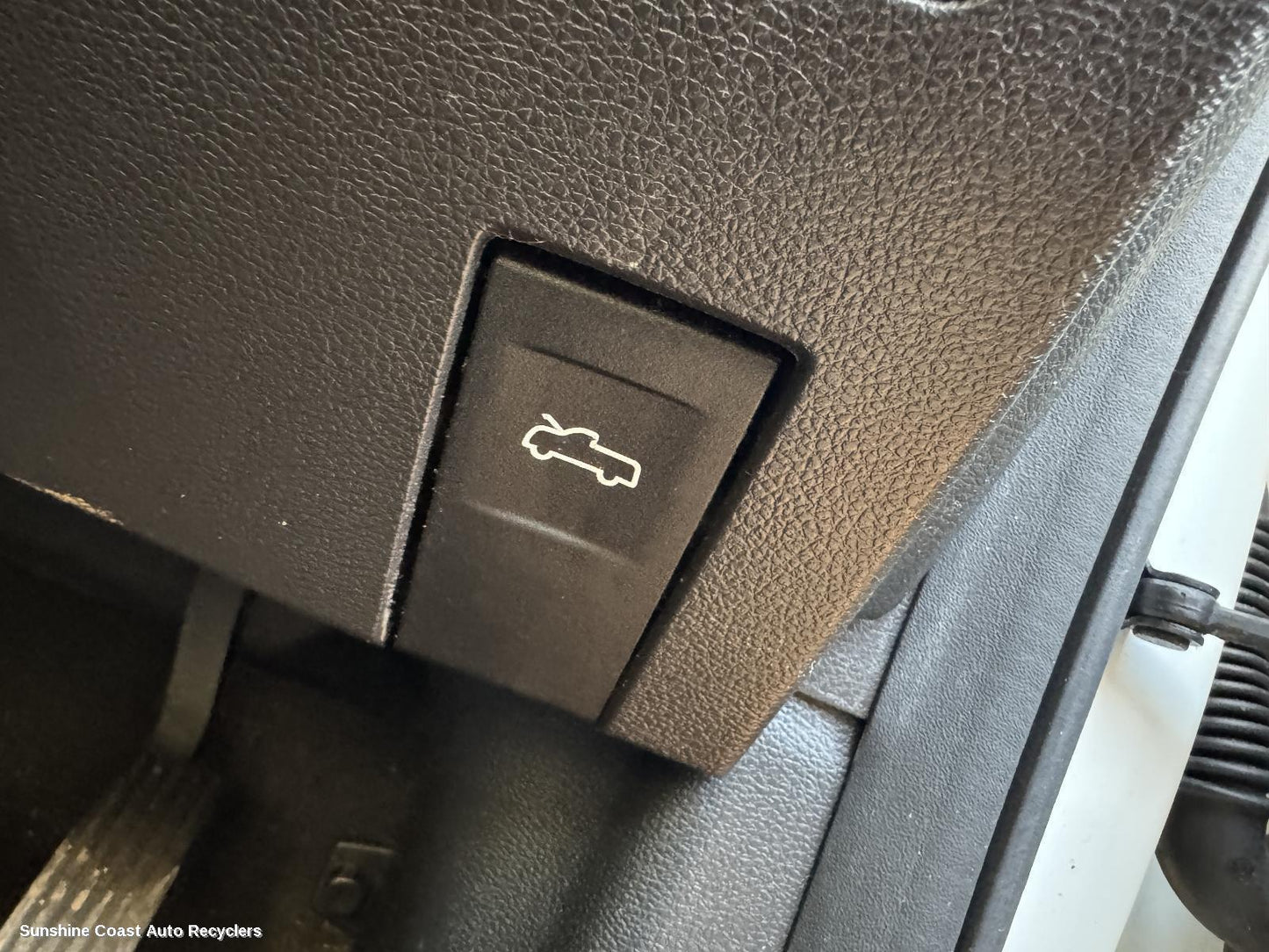 2020 Ldv T60 Bonnet Release