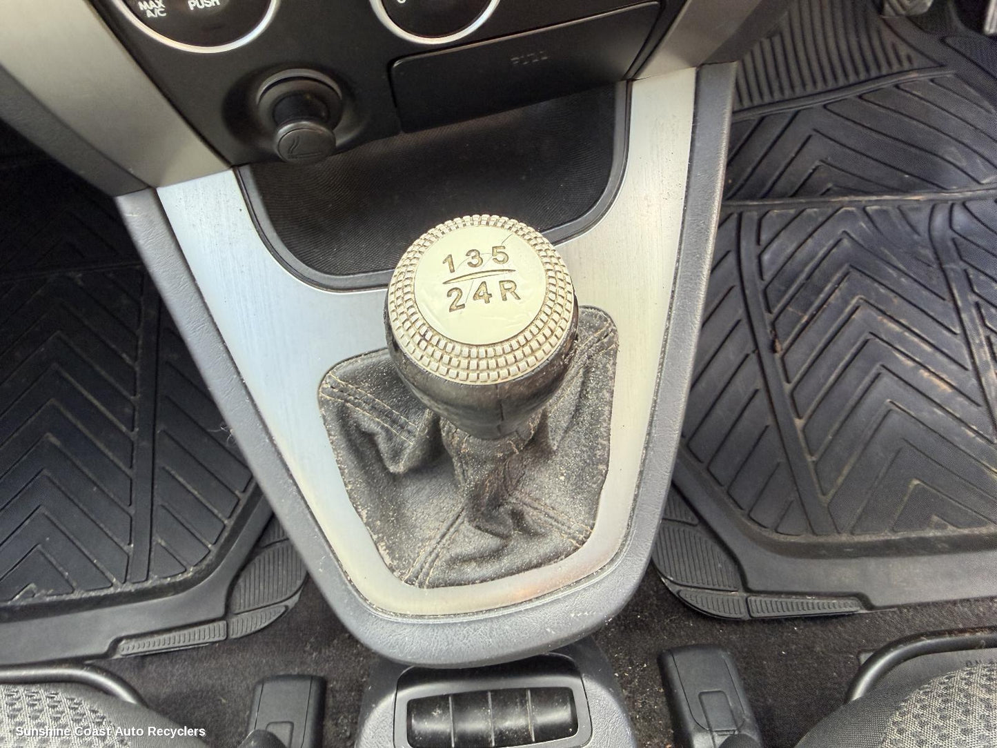 2007-2010 Hyundai Tucson Gear Stick Shifter
