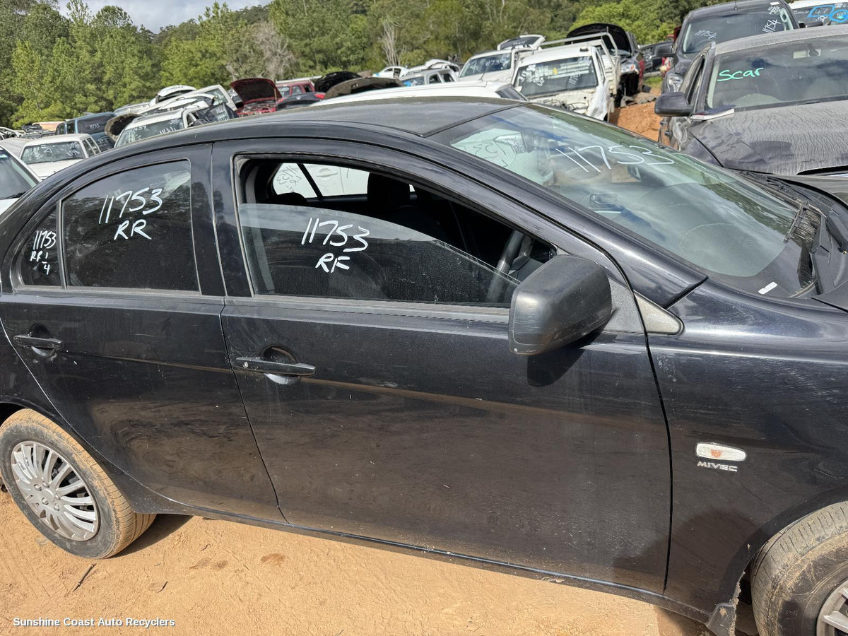 2007-2015 Mitsubishi Lancer Right Front Door