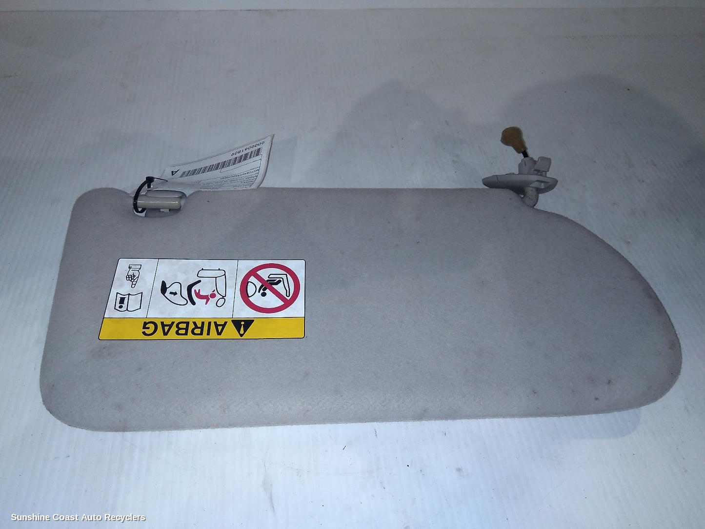 2017 Nissan Navara Sunvisor