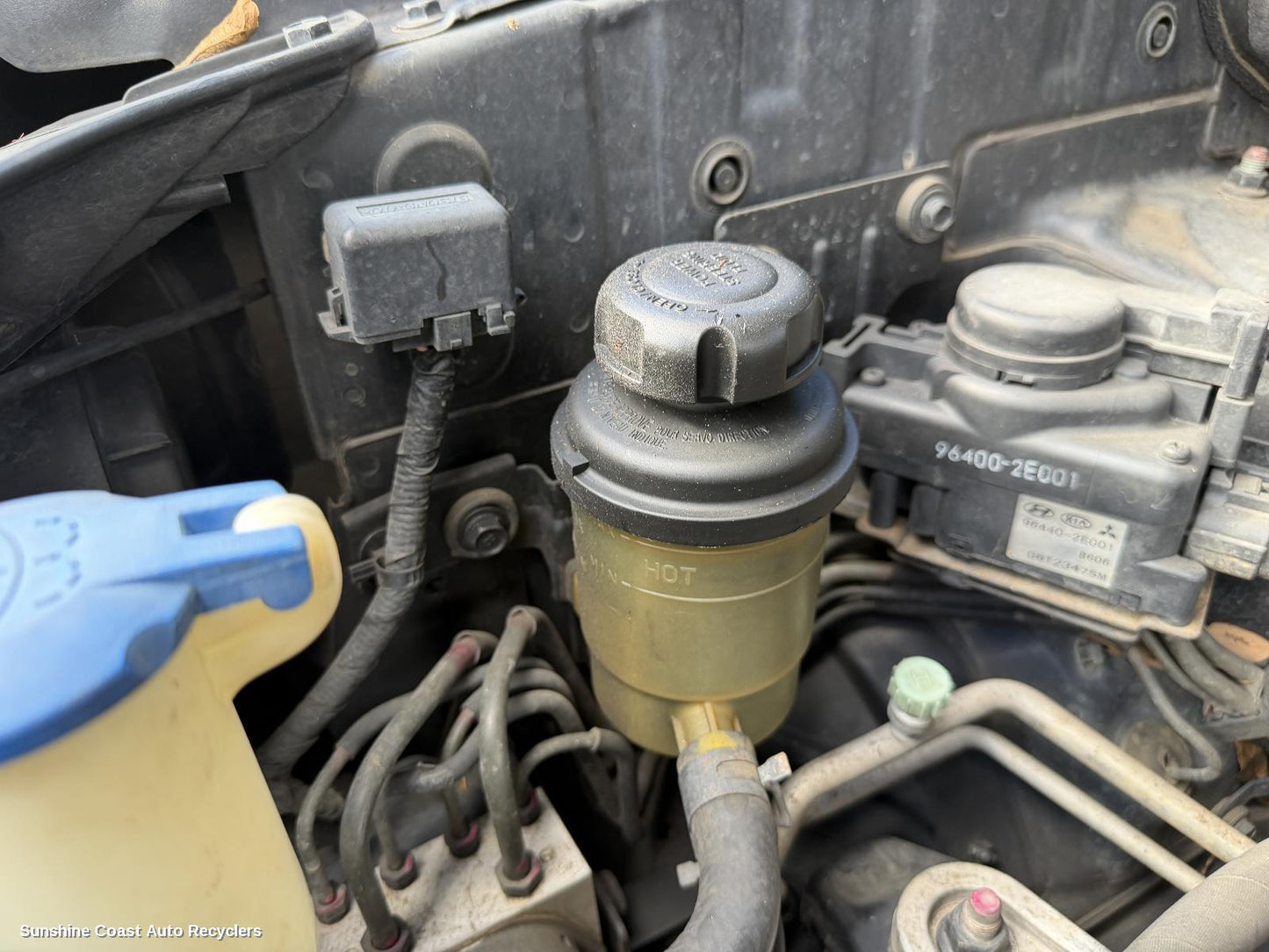2004-2010 Hyundai Tucson P S Reservoir