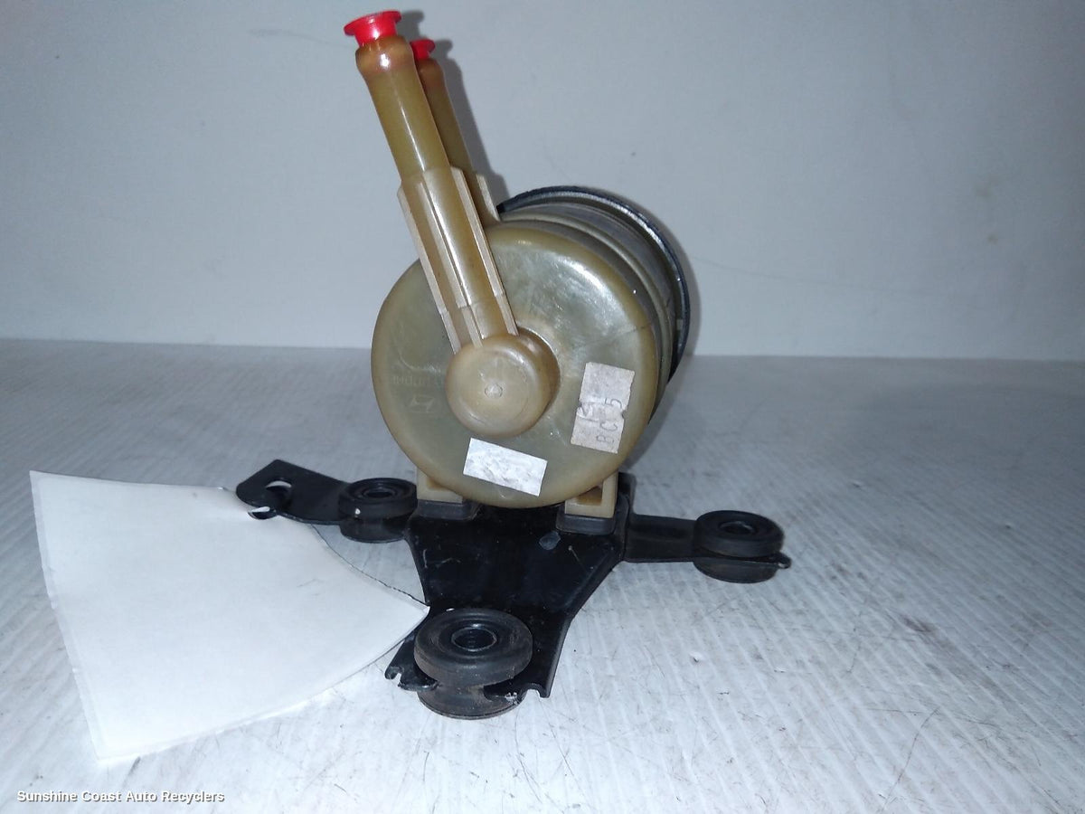2004-2010 Hyundai Tucson P S Reservoir
