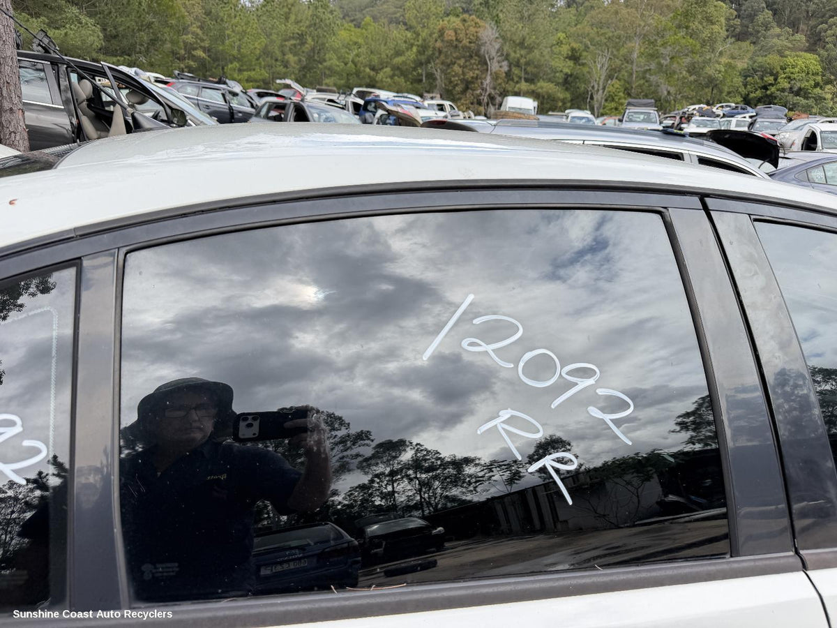 2006-2013 Holden Commodore Right Rear Door Window