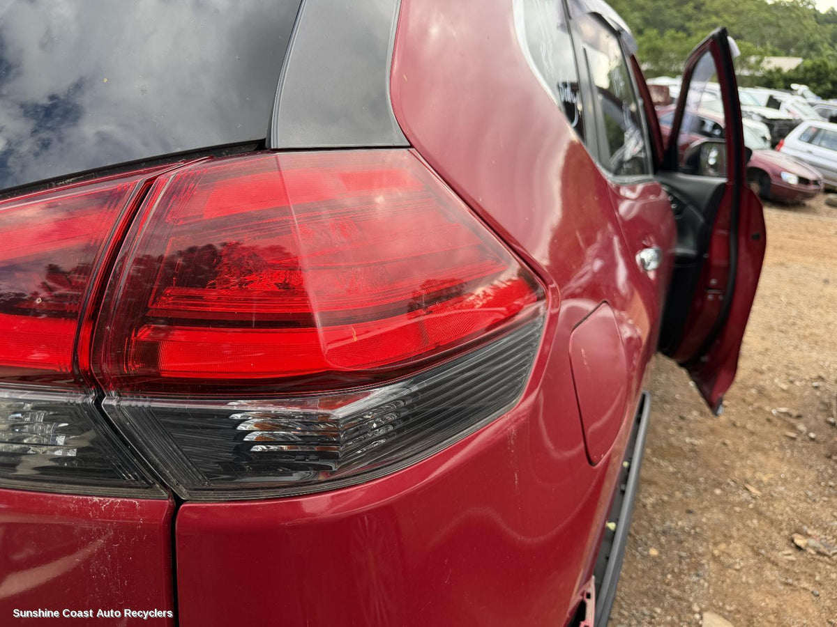 2017-2022 Nissan Xtrail Right Taillight