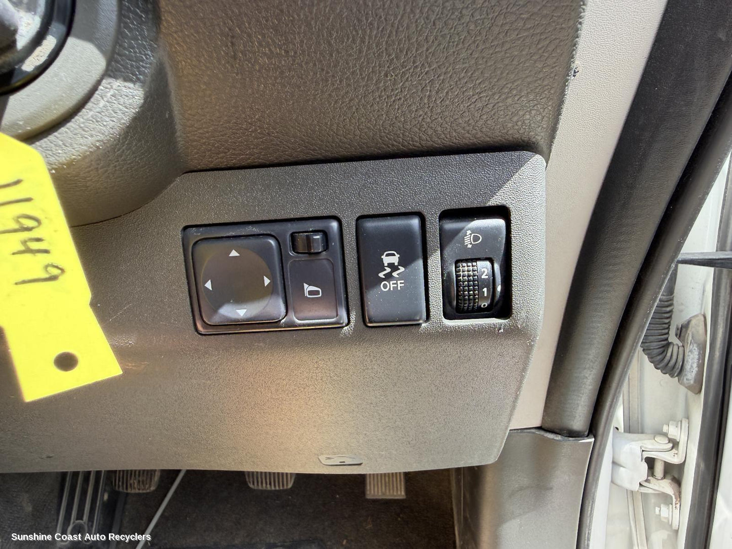 2005-2015 Nissan Navara Misc Switch Relay