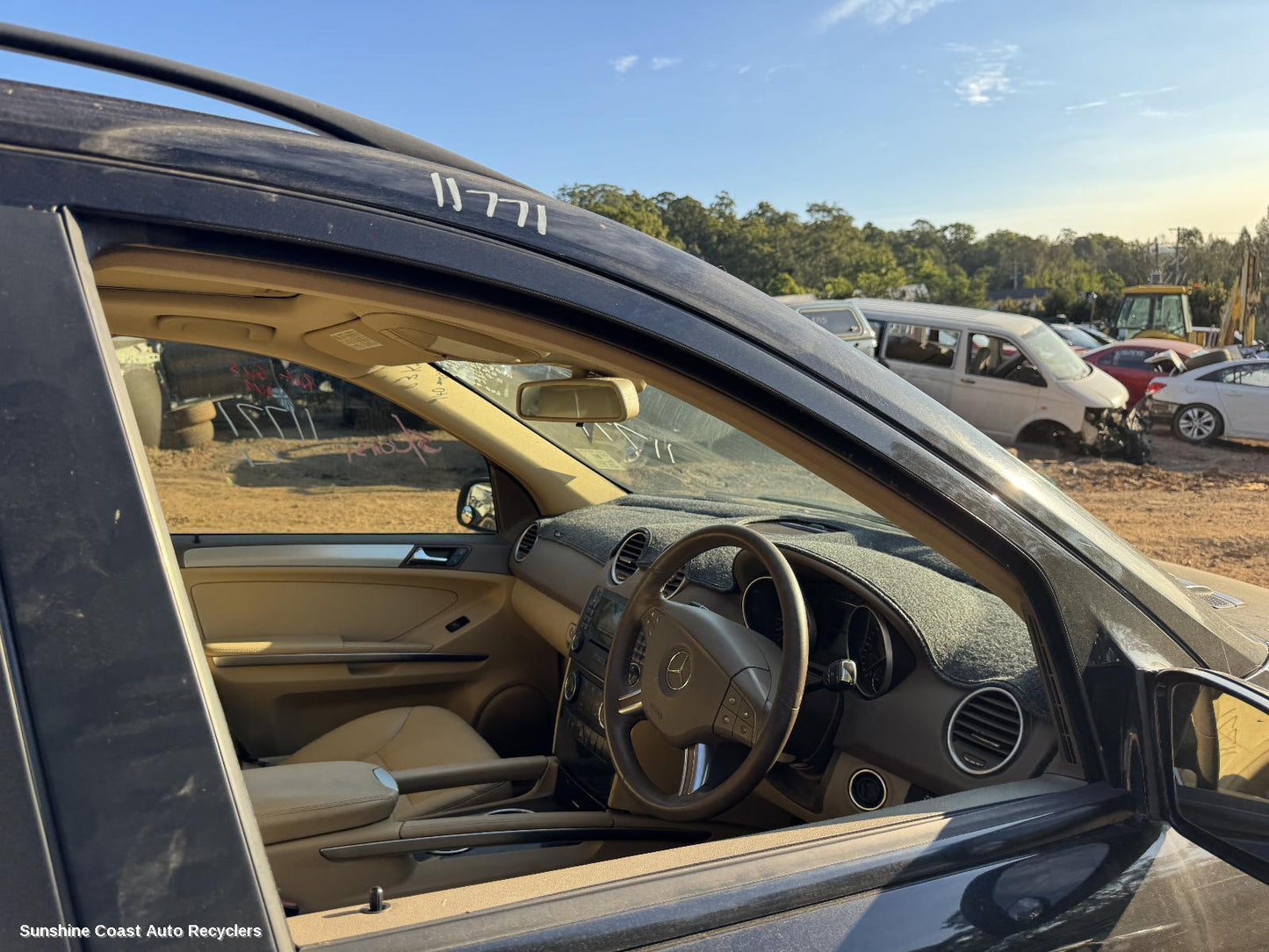 2008 Mercedes M Class Right Front Door Window