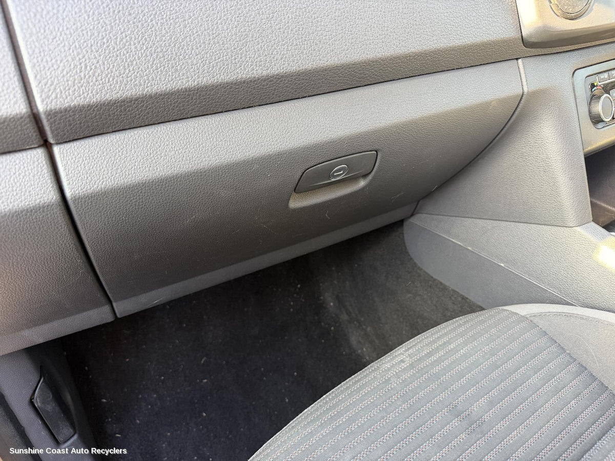 2010-2022 Volkswagen Amarok Glove Box