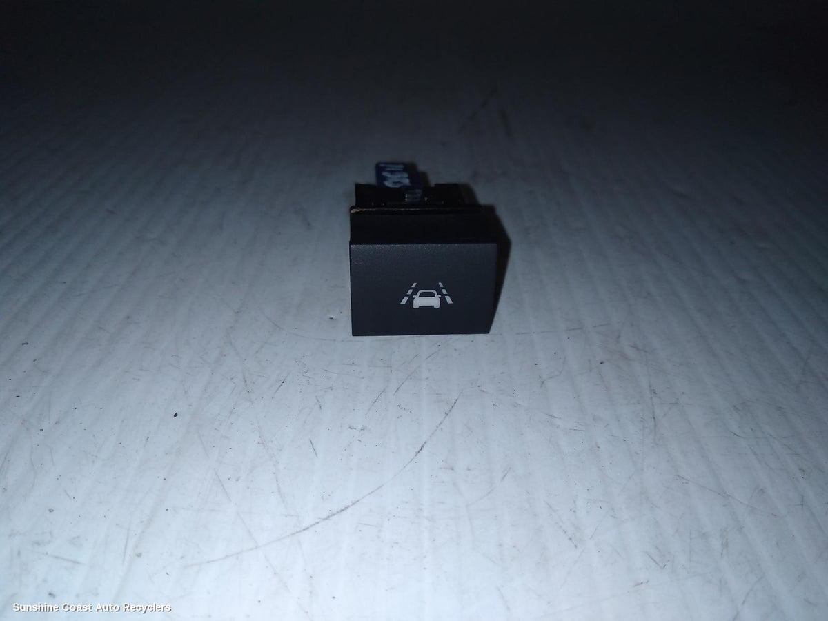 2021-2026 Mitsubishi Outlander Misc Switch Relay
