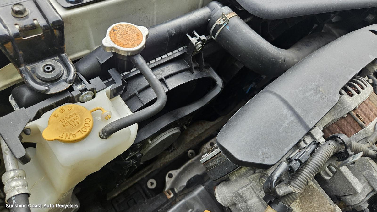2009-2015 Subaru Liberty Overflow Bottle