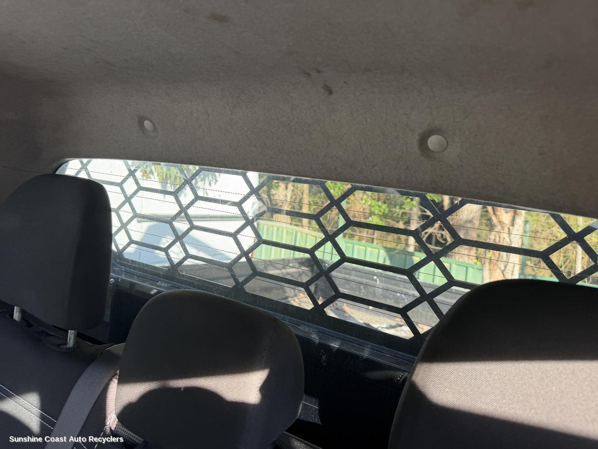 2009-2015 Mitsubishi Triton Rear Tailgate Glass