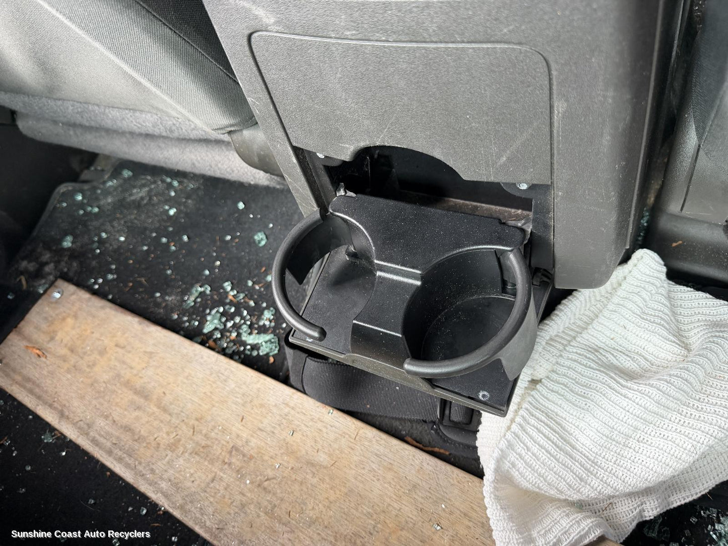 2005-2015 Nissan Navara Console