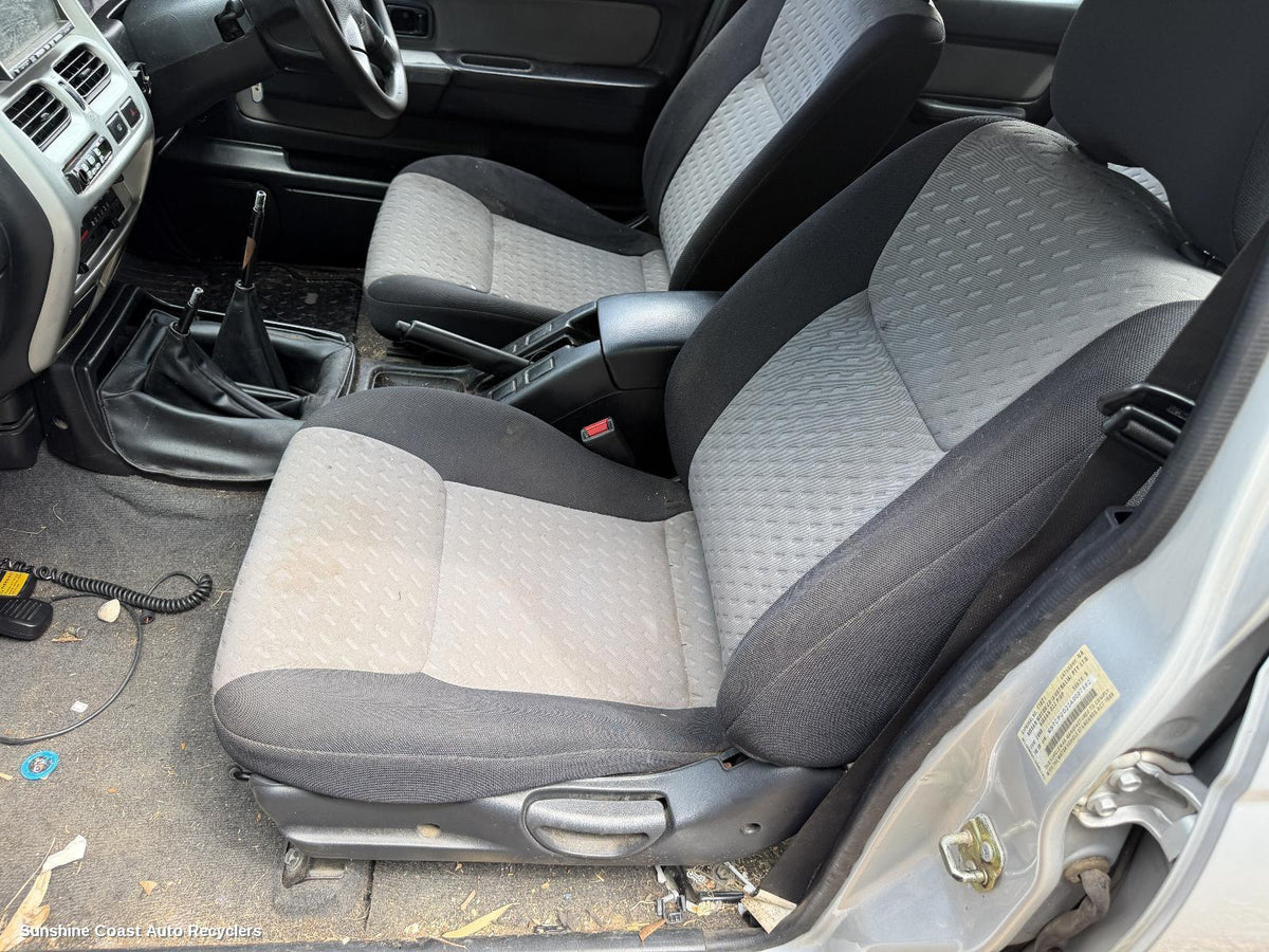 1997-2015 Nissan Navara Front Seat