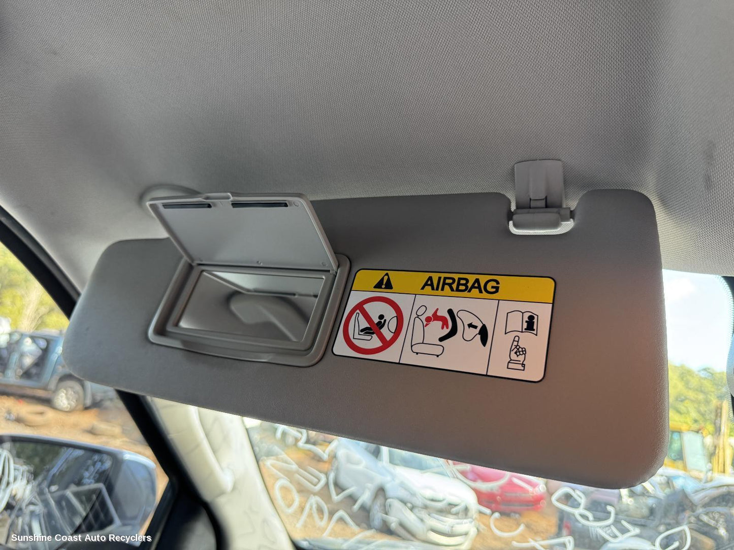 2017-2025 Ldv T60 Sunvisor