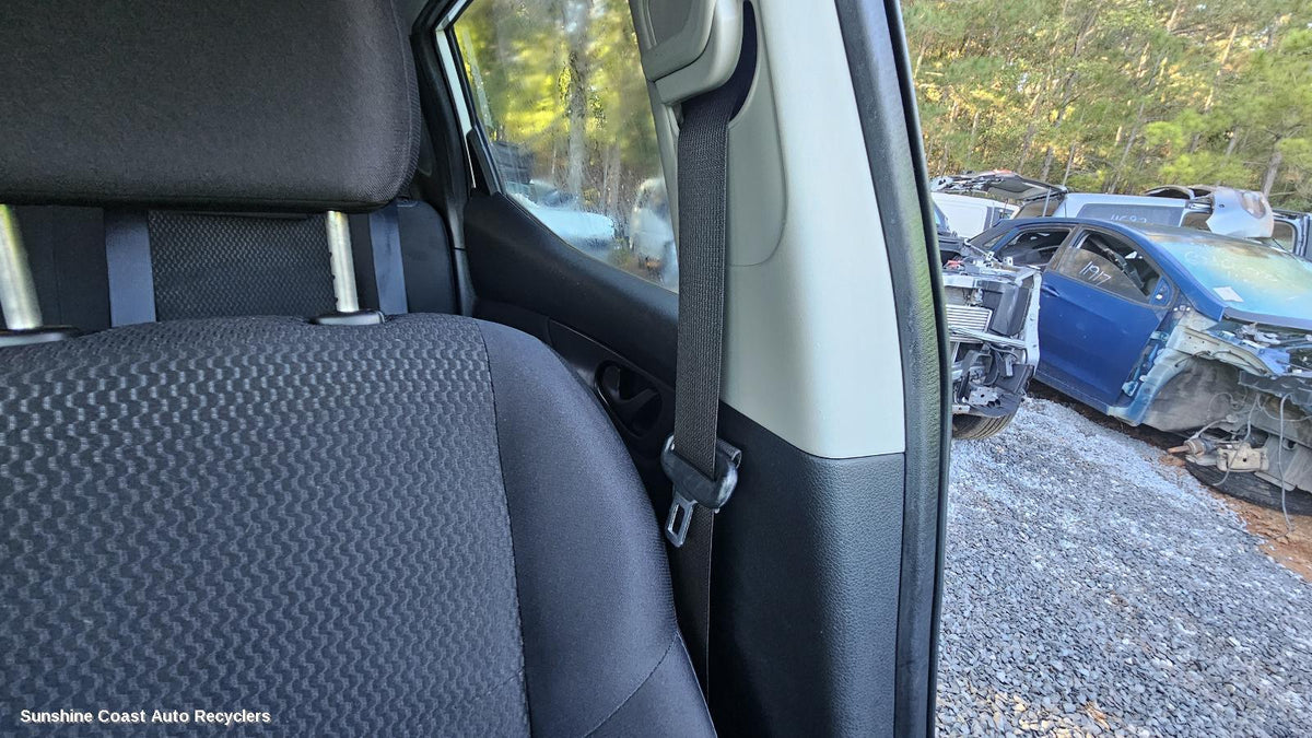 2013-2021 Nissan Qashqai Seatbelt Stalk