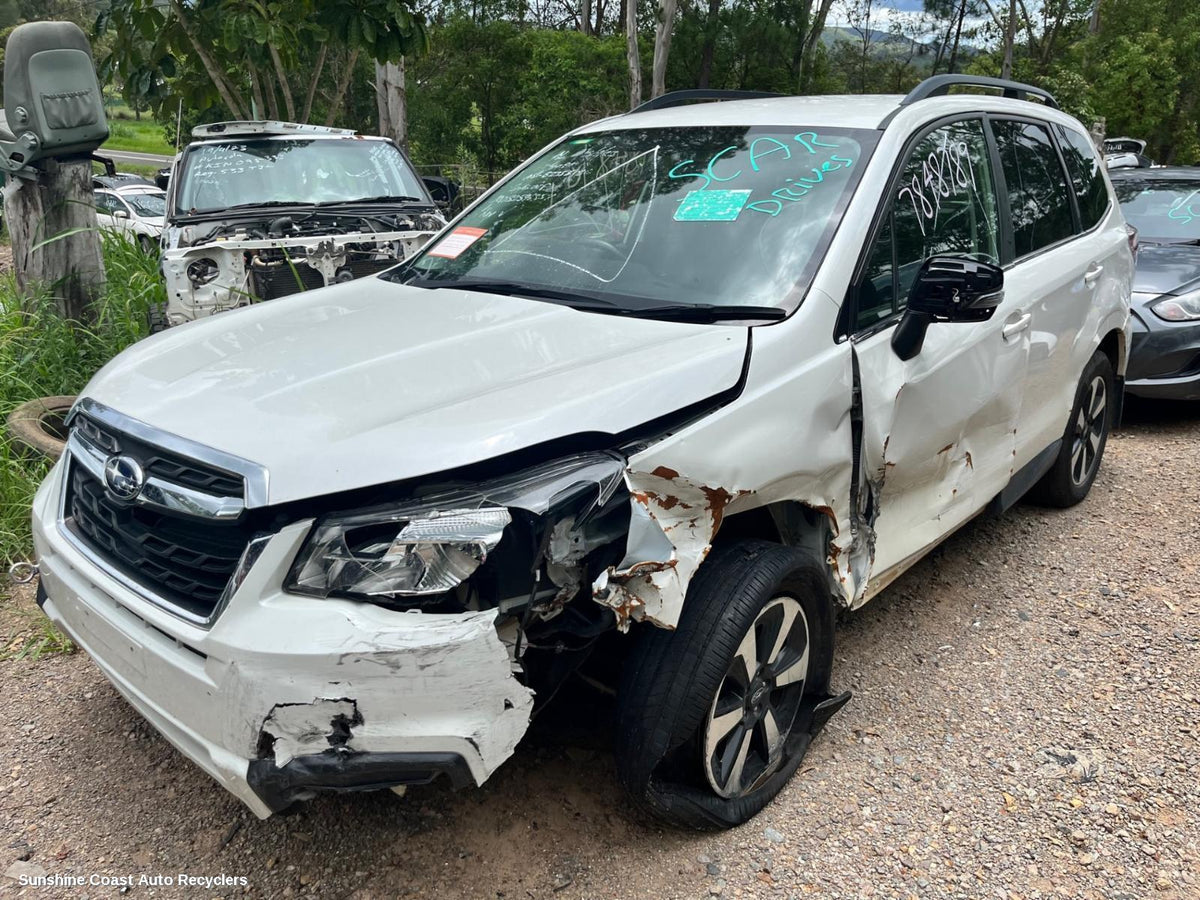 2012-2018 Subaru Forester Right Front Door