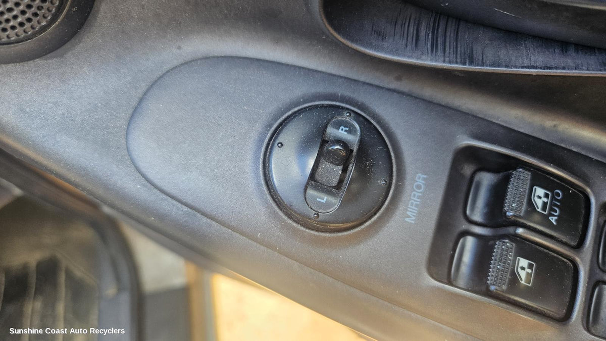 2000-2006 Hyundai Elantra Misc Switch Relay