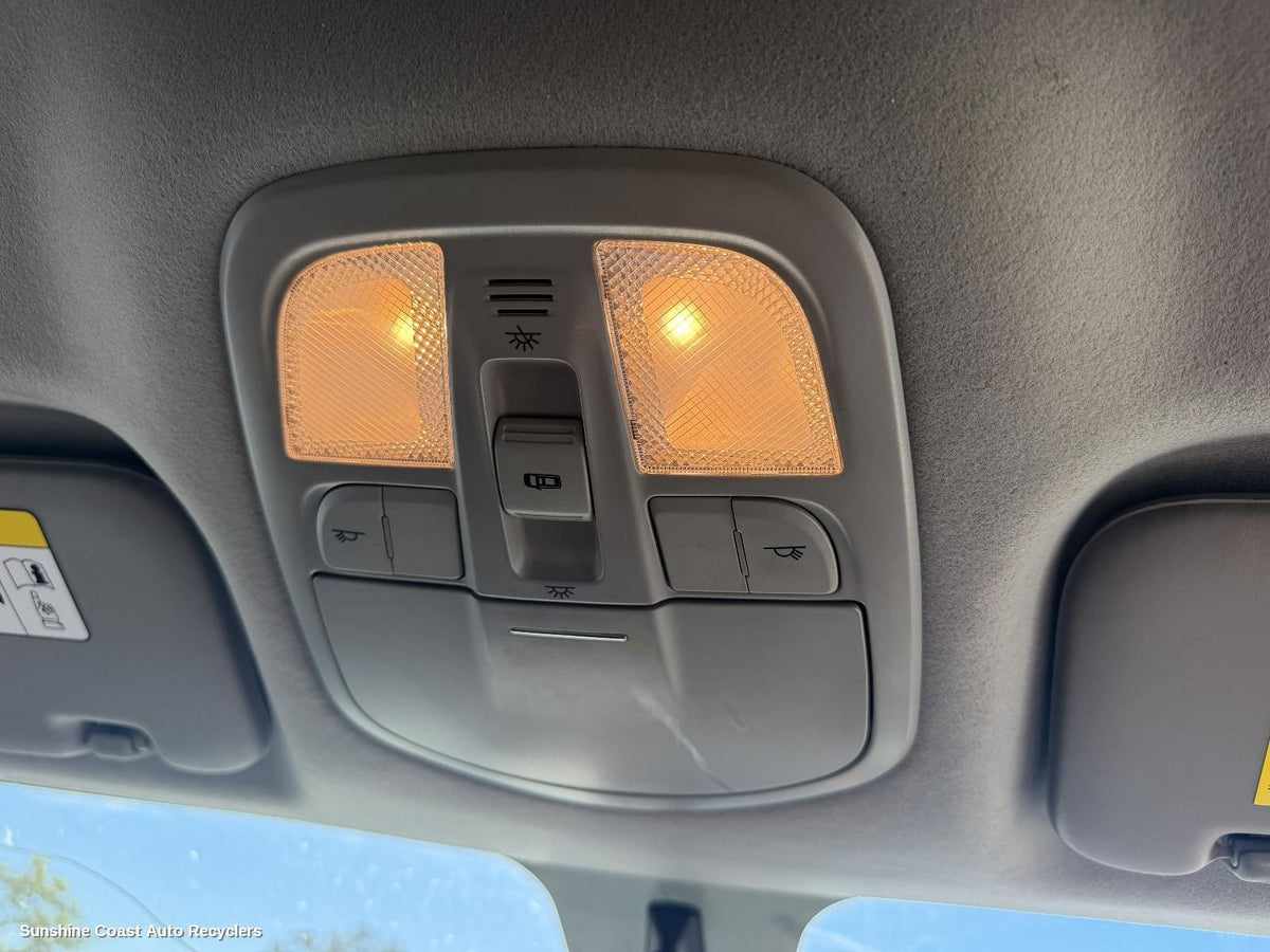 2015-2025 Ldv G10 Courtesy Light