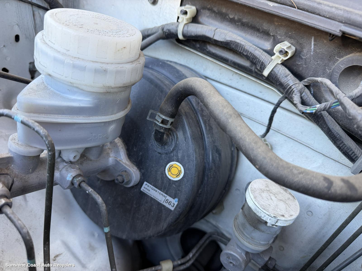 2009-2015 Mitsubishi Triton Brake Booster