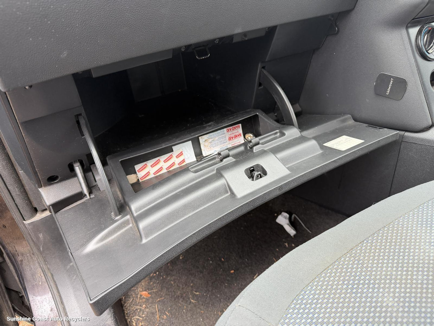 2007-2014 Nissan Dualis Glove Box