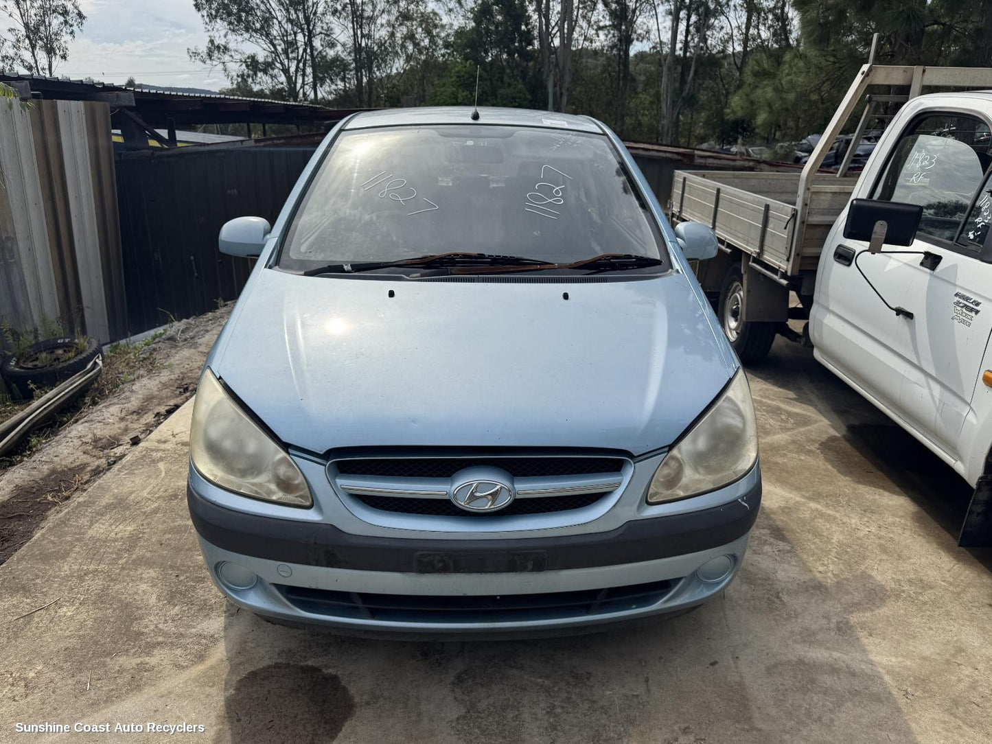 2002-2011 Hyundai Getz Bonnet Hinge Strut
