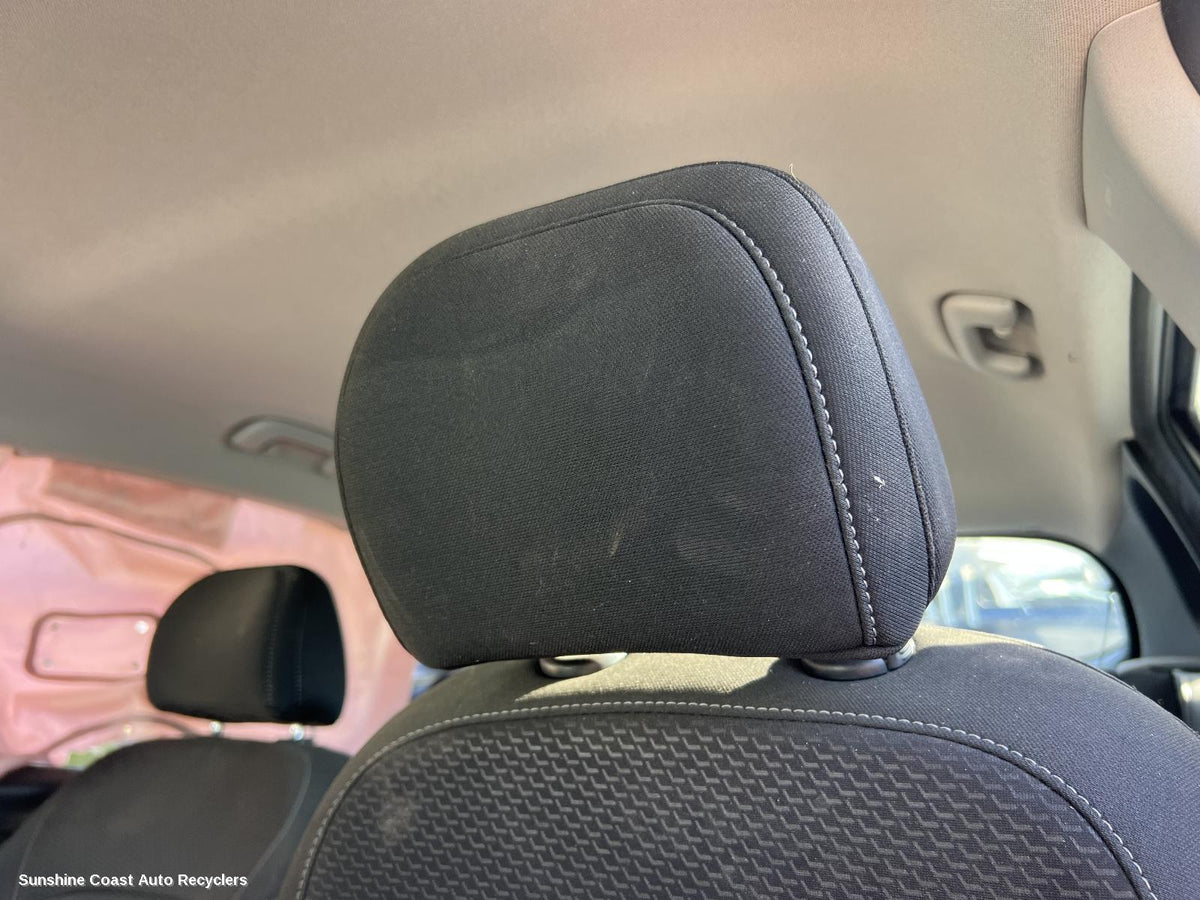 2017-2026 Hyundai I30 Headrest