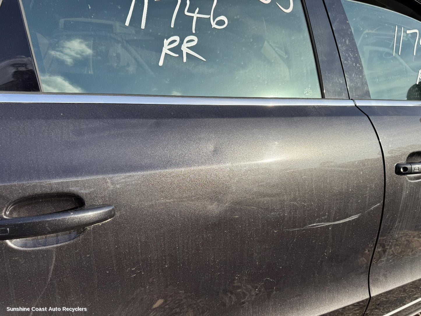 2011 Audi Q5 Right Rear Door Sliding