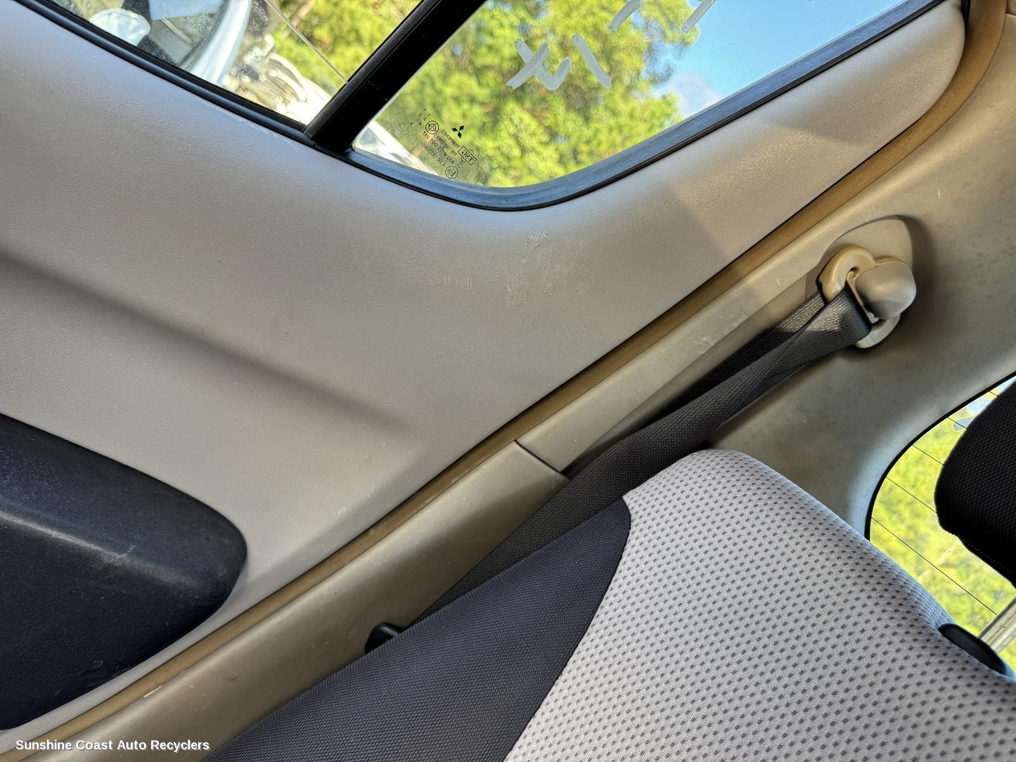 2008 Mitsubishi Triton Seatbelt Stalk