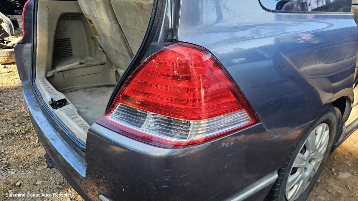 2004-2006 Honda Odyssey Right Taillight