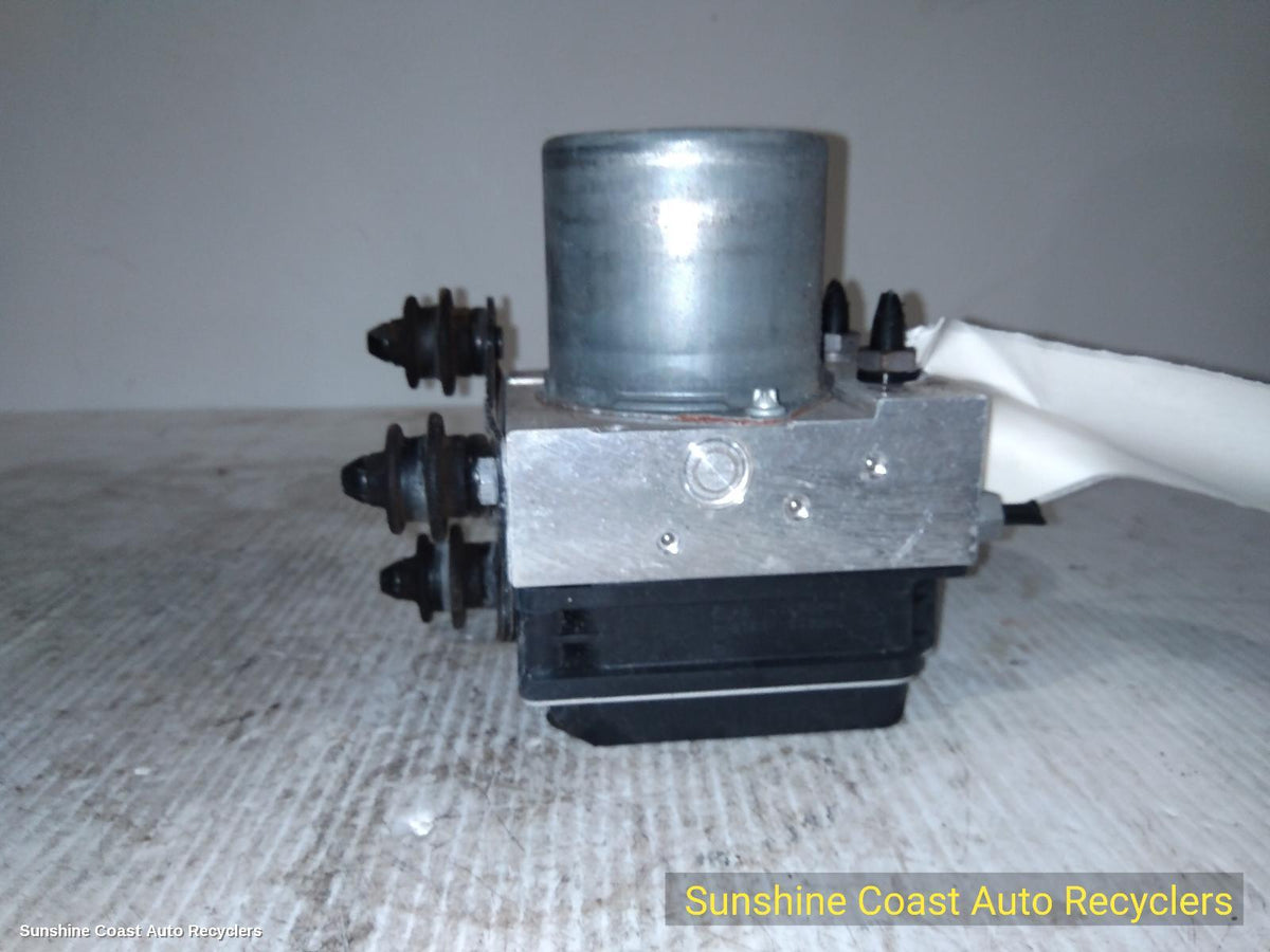 2008-2017 Audi Q5 Abs Pump Modulator