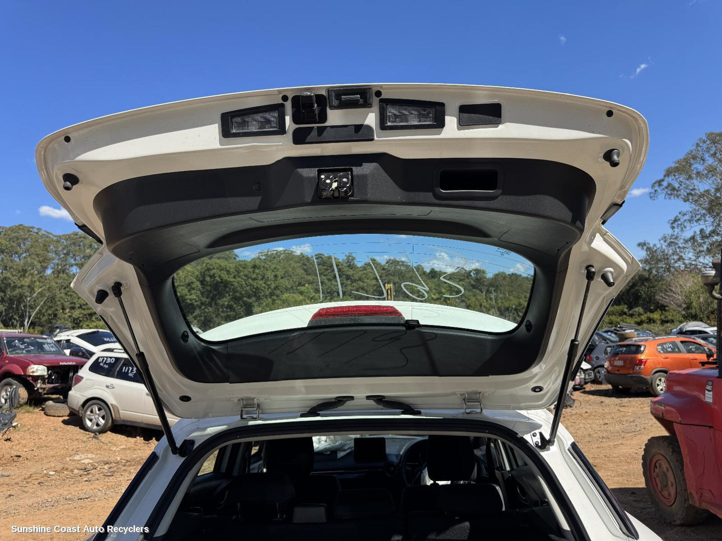 2023 Mazda Cx3 Hatch Strut