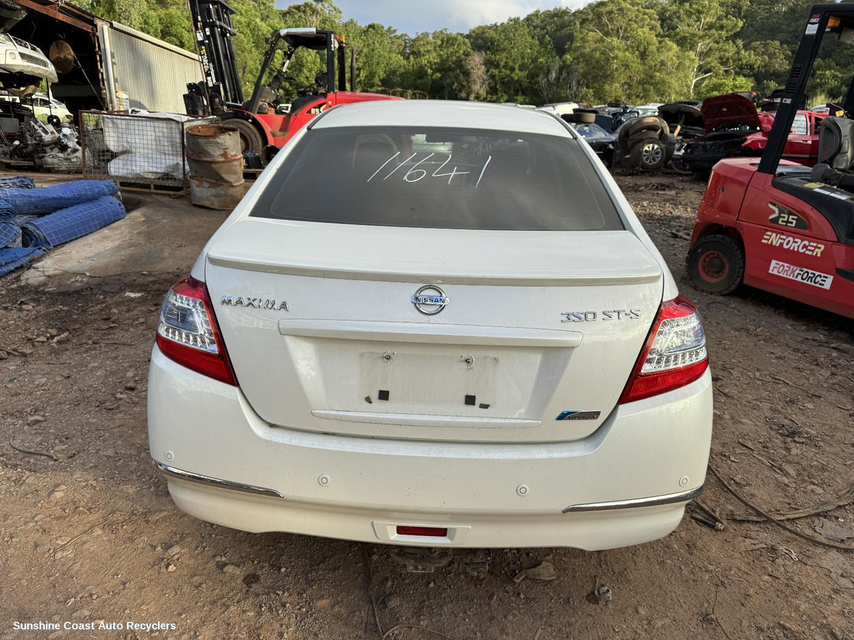 2009-2014 Nissan Maxima Left Guard