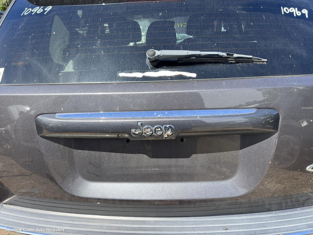 2013-2016 Jeep Compass Rear Garnish