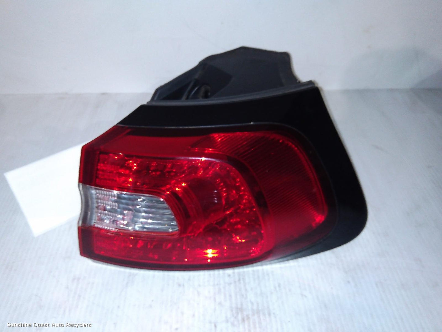 2016 Jeep Cherokee Right Taillight