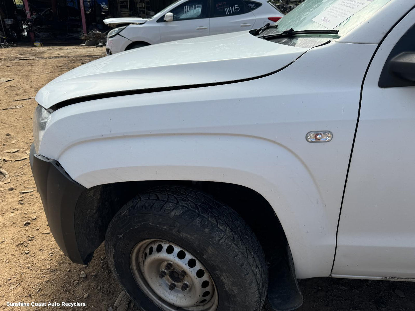 2010-2022 Volkswagen Amarok Left Guard