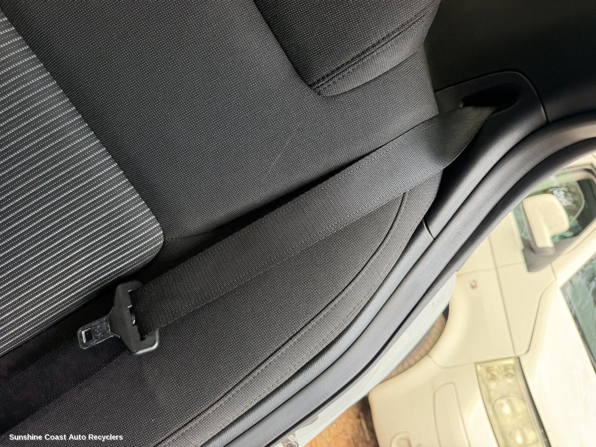 2006-2013 Holden Commodore Seatbelt Stalk
