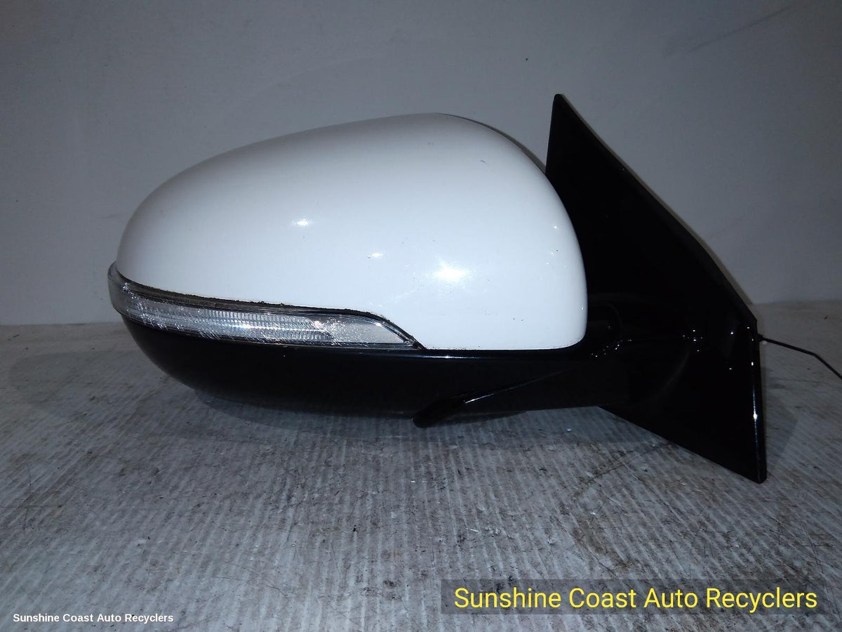2015-2020 Kia Sorento Right Door Mirror