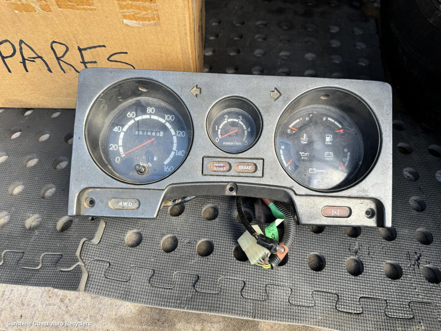 1984 Toyota Landcruiser Instrument Cluster