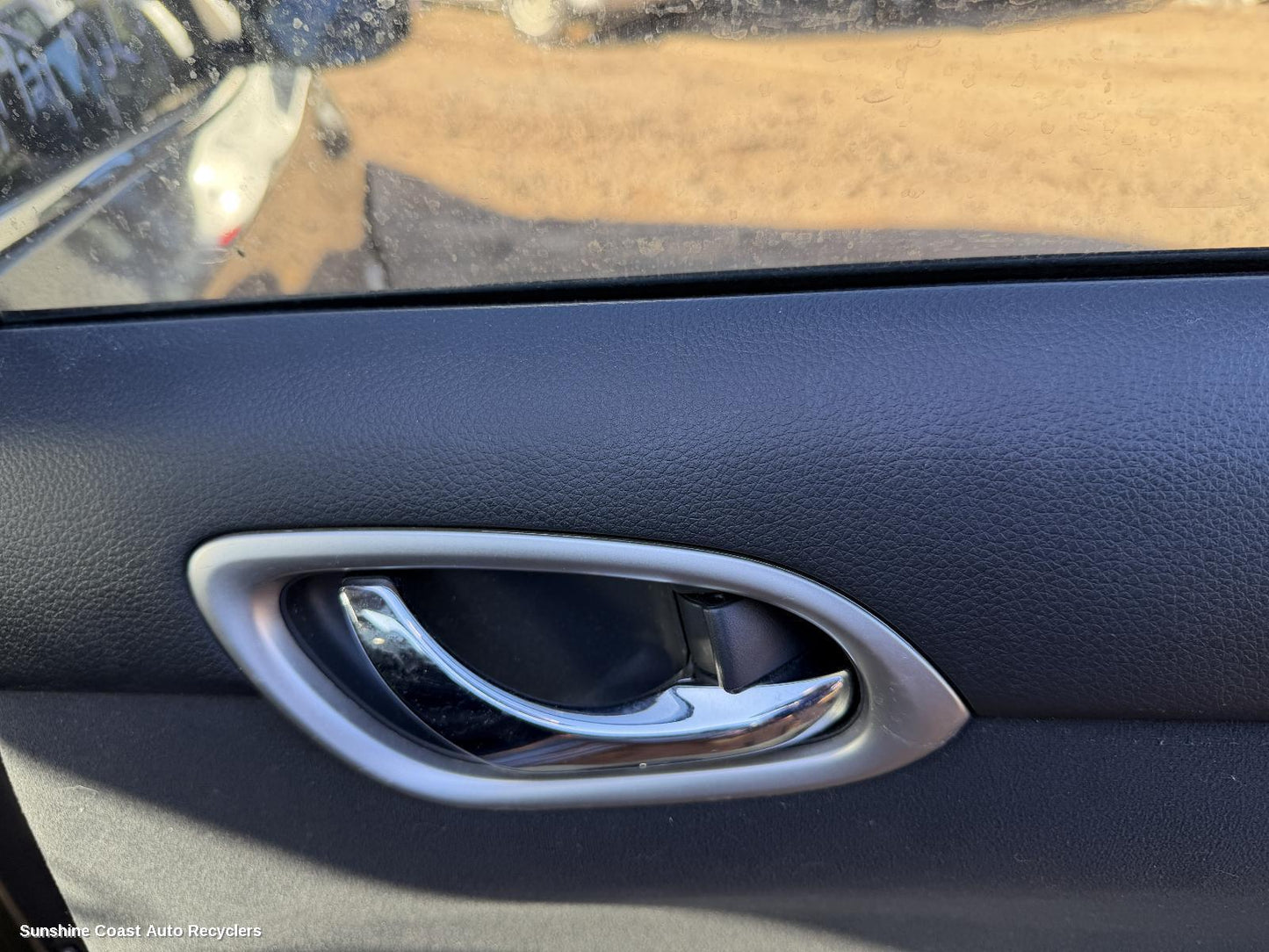 2012-2017 Nissan Pulsar Door Handle