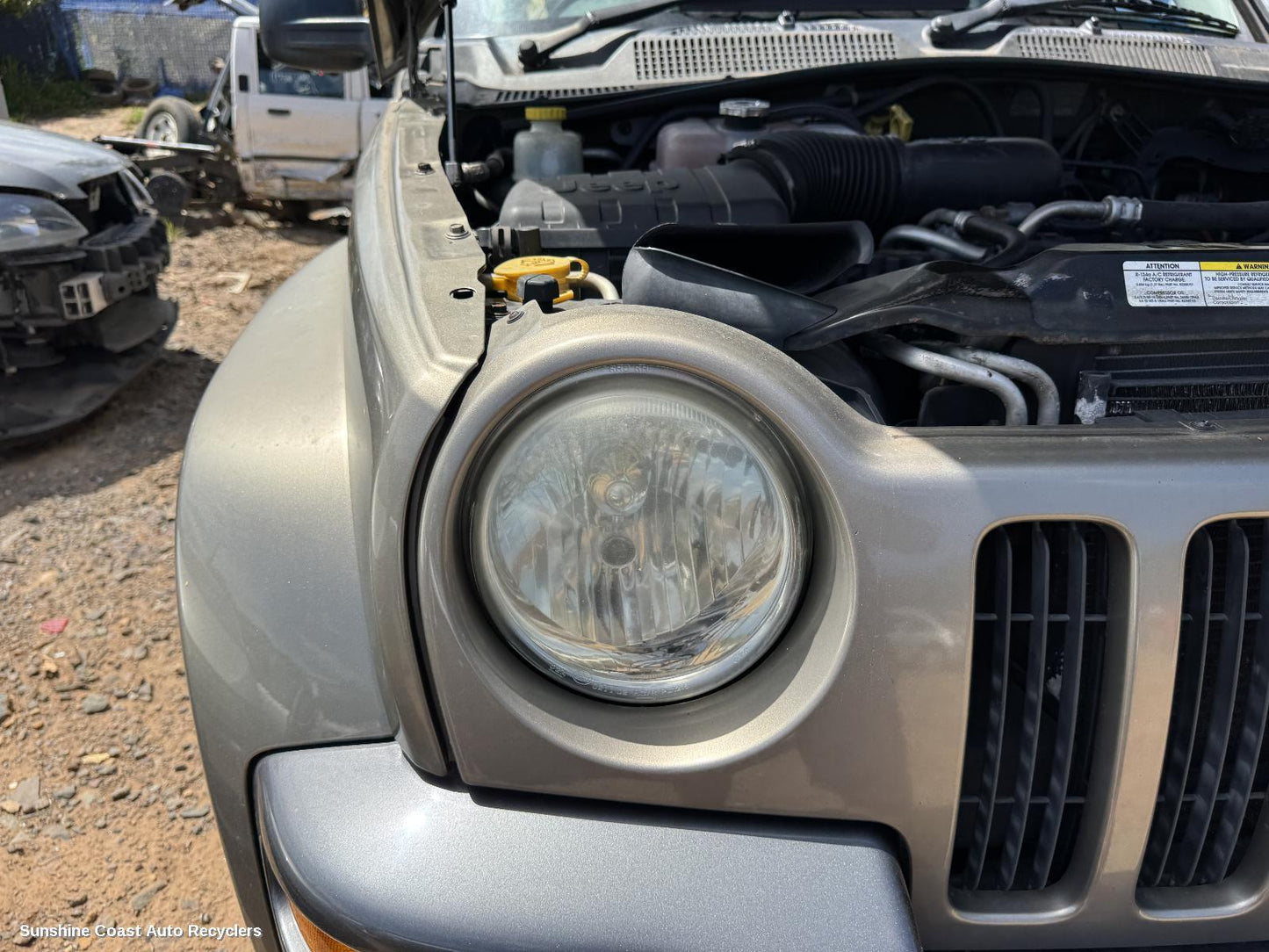 2004 Jeep Cherokee Right Headlamp