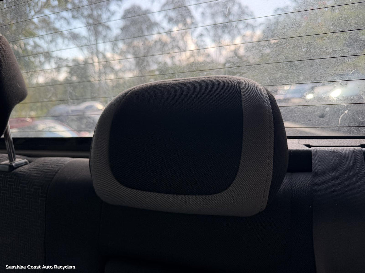 2016-2020 Holden Colorado Headrest