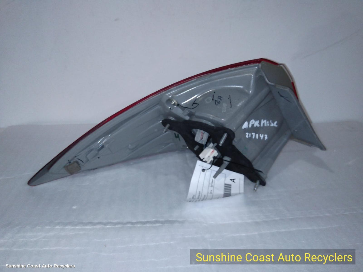 2013-2016 Toyota Corolla Right Taillight