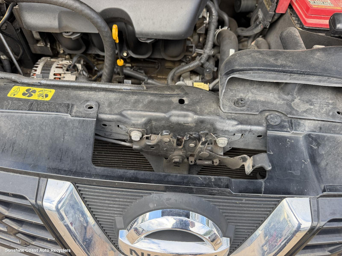 2010-2014 Nissan Dualis Bonnet Lock Support