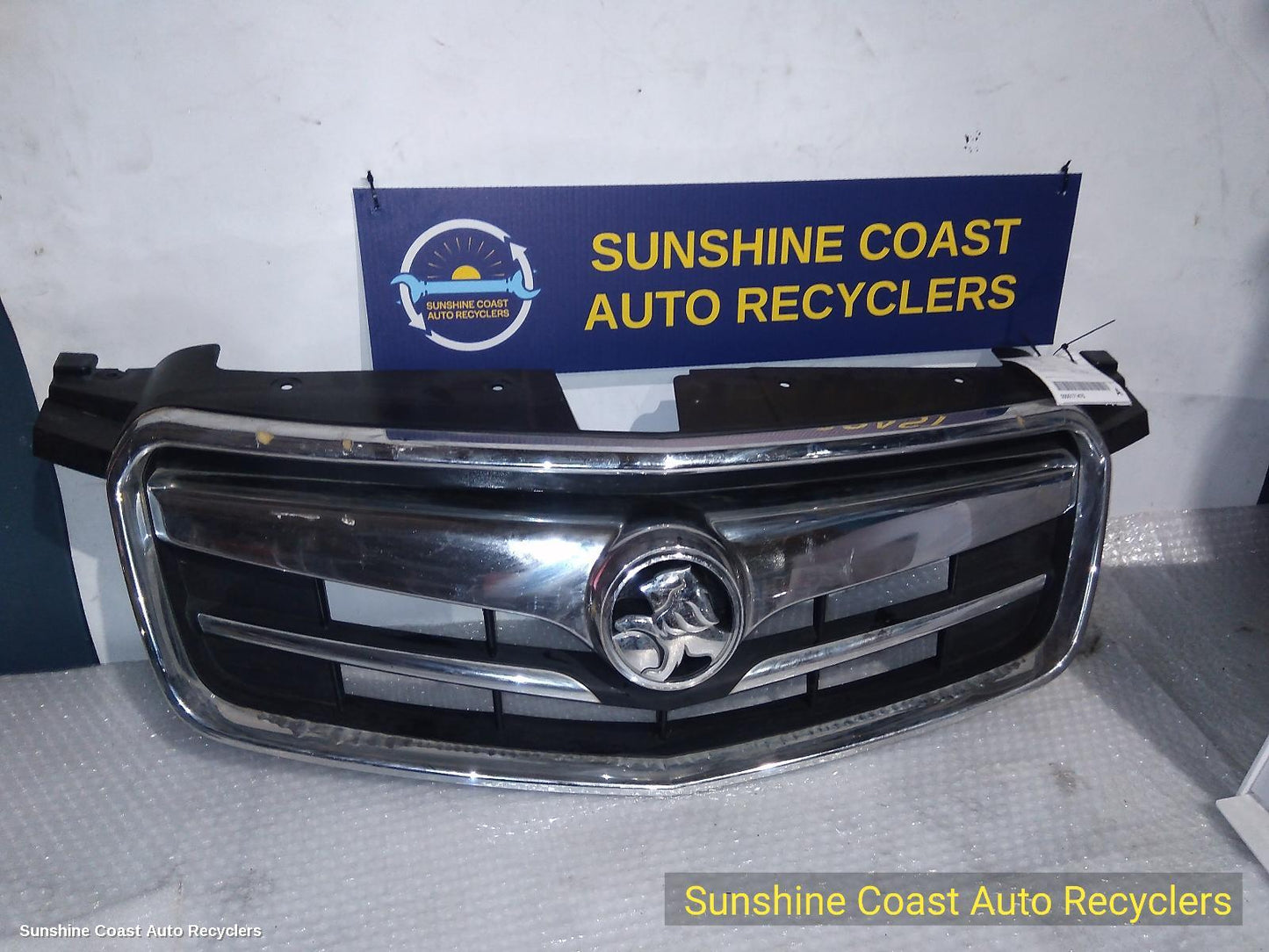 2009-2011 Holden Cruze Grille