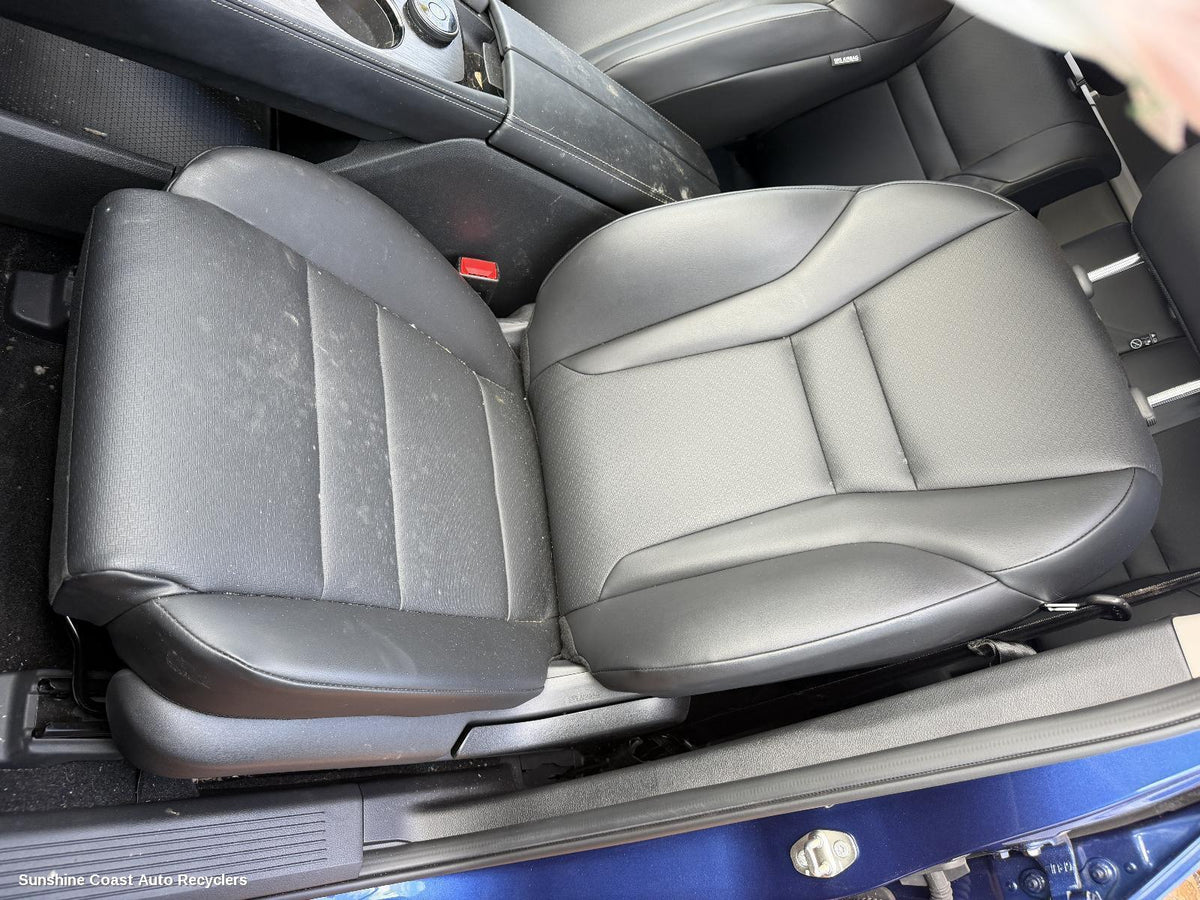 2022-2026 Nissan Xtrail Front Seat