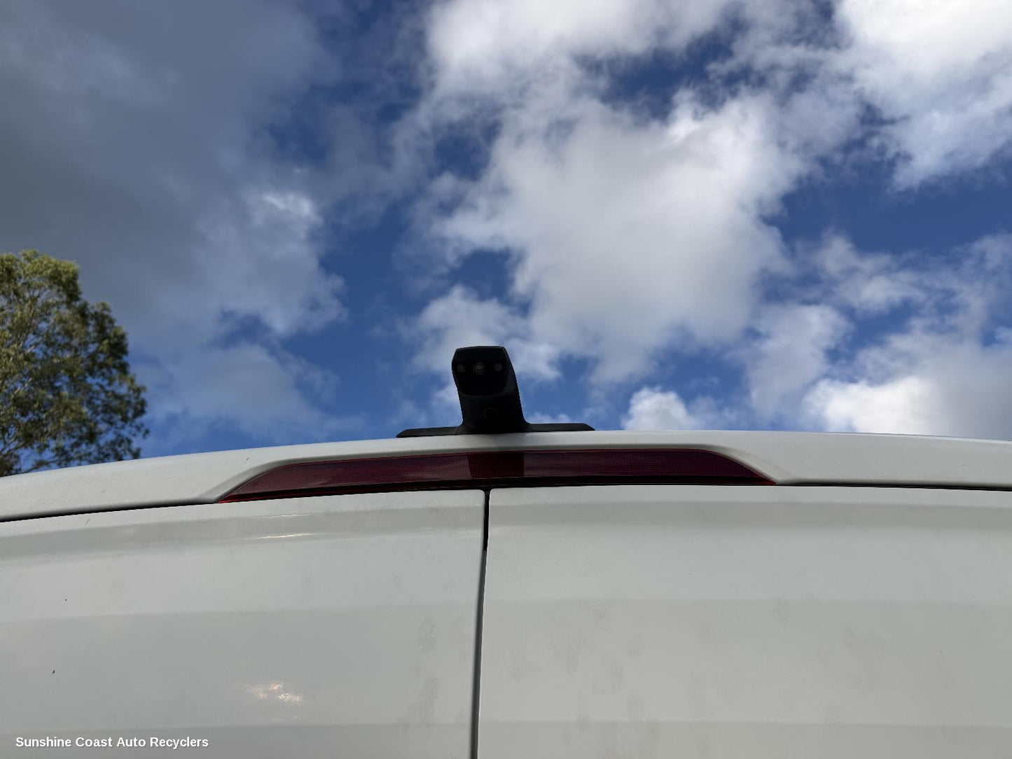 2020-2026 Ldv Deliver 9 High Level Stoplight