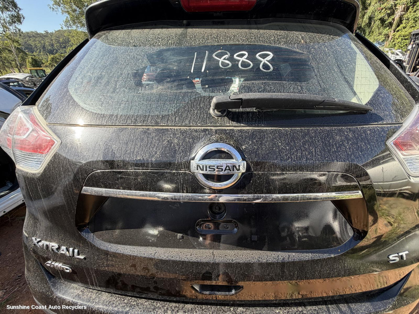 2014 Nissan Xtrail Rear Garnish